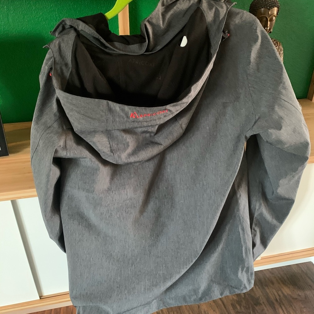 Adventure Jacket - Picture 8 of 8